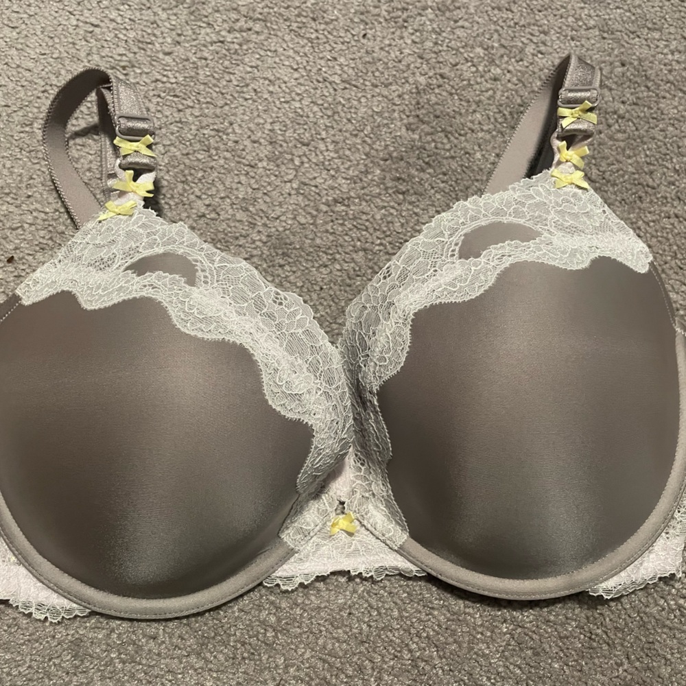 Victoria’s Secret bra NWT